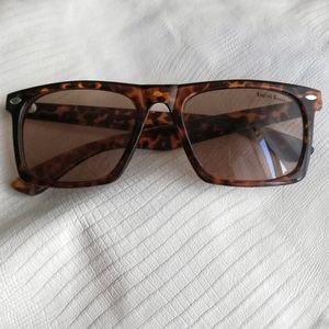 Chinese Laundry Tortoise Sunglasses